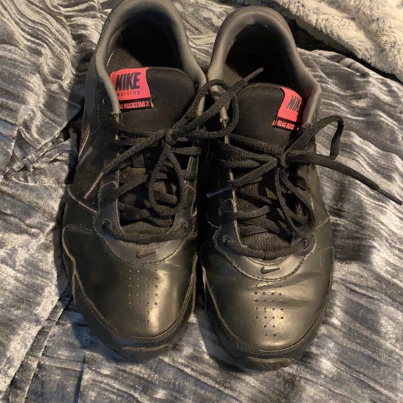 Pink and black Nikes Reax Rockstar2 - Picture 2 of 4
